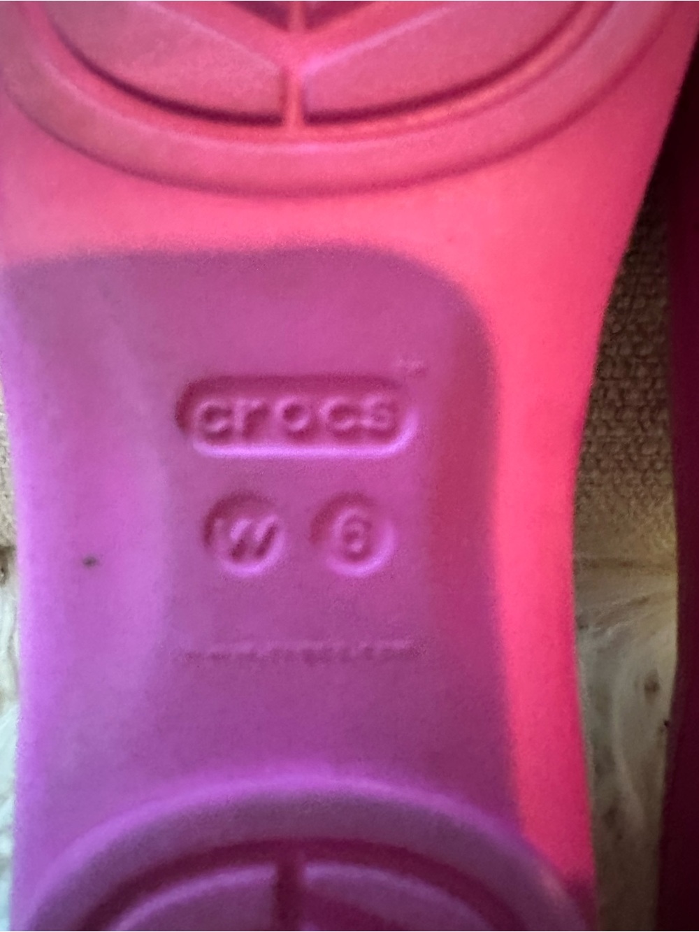 2 Pairs of Crocs Women’s size 6 Flats | Lightweight, Comfort Shoes - Picture 4 of 12
